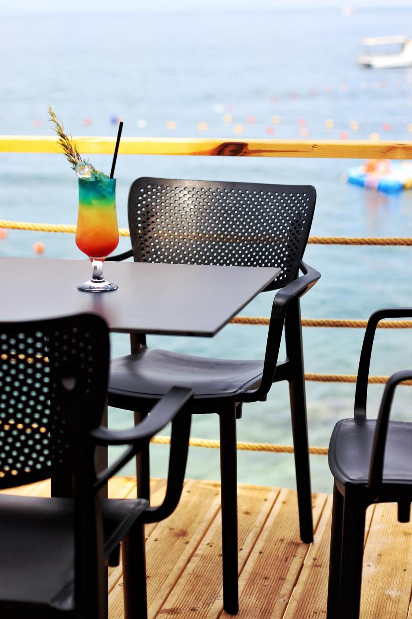 Golden Beach Suites Саранда Экстерьер фото