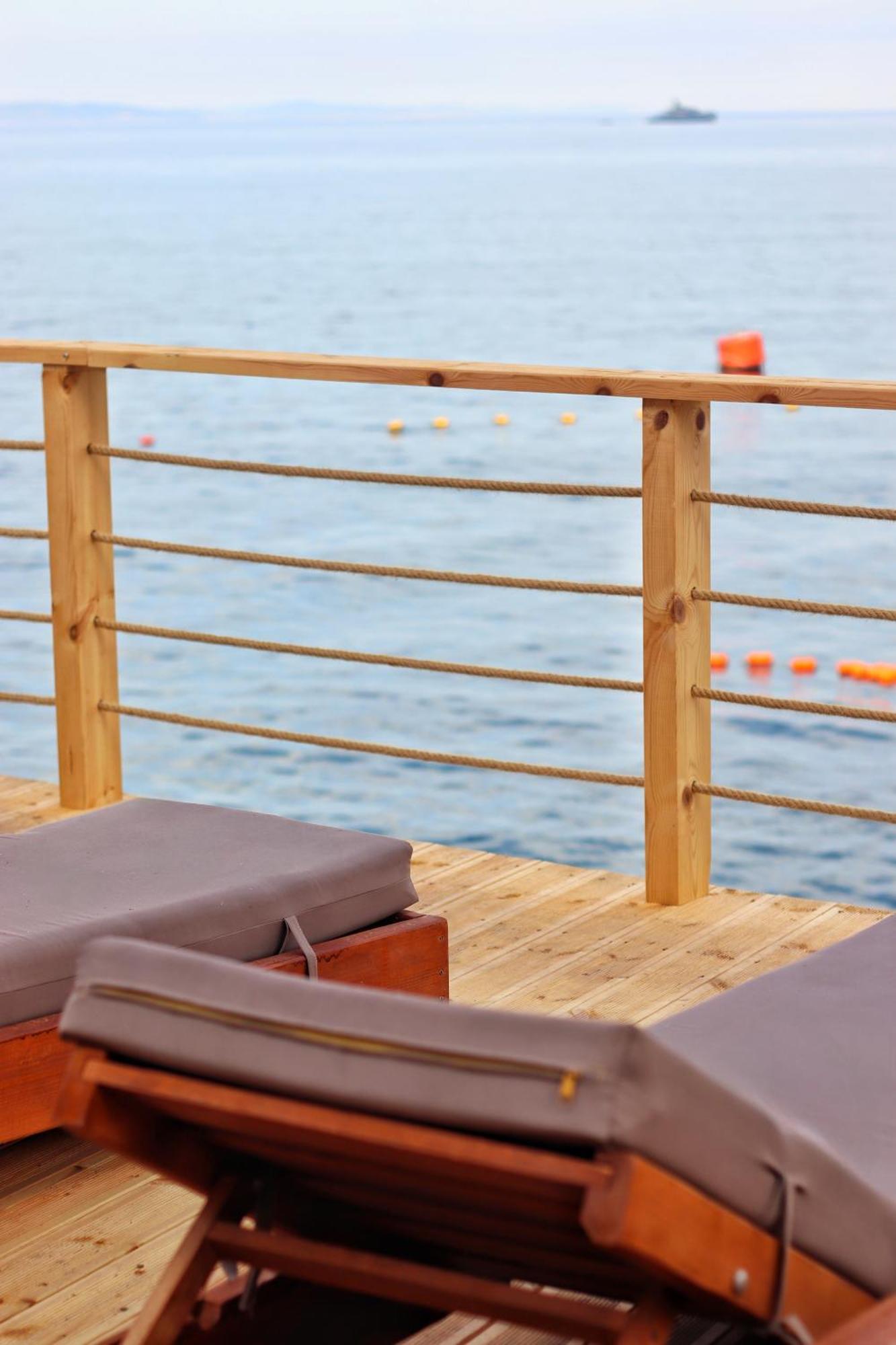 Golden Beach Suites Саранда Экстерьер фото