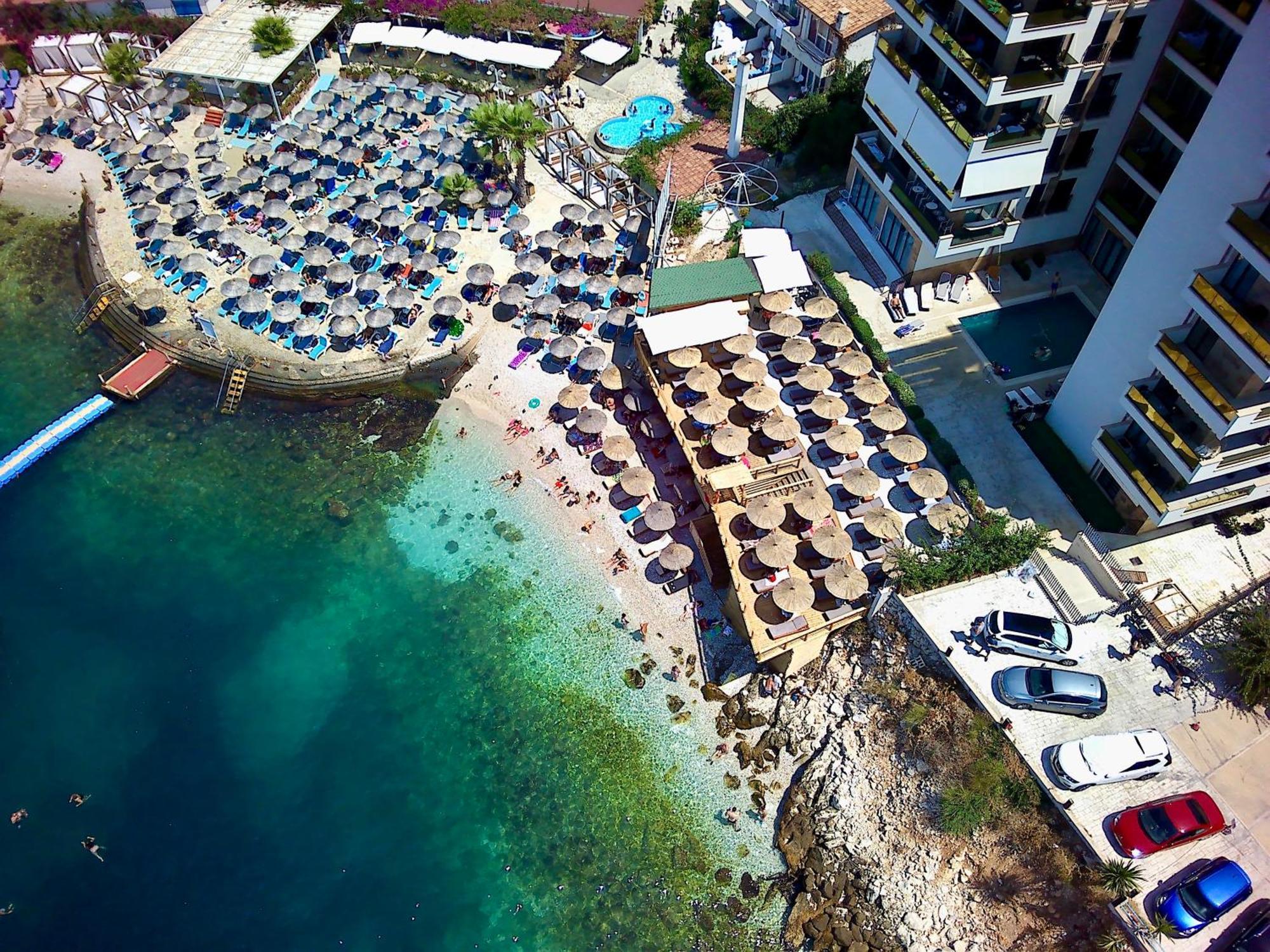 Golden Beach Suites Саранда Экстерьер фото