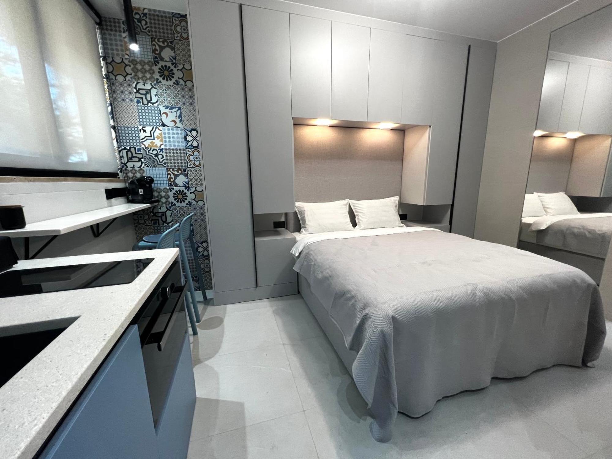 Golden Beach Suites Саранда Экстерьер фото