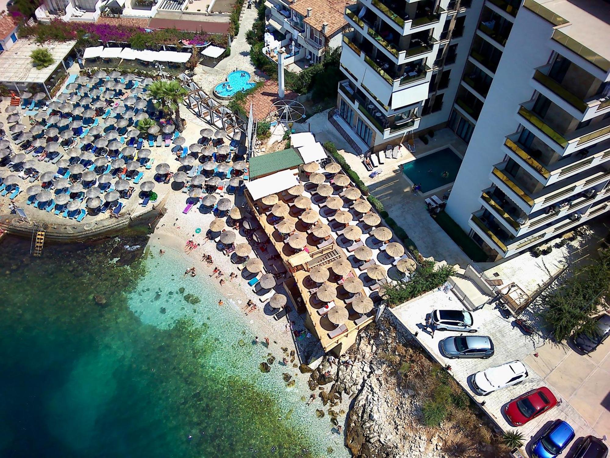 Golden Beach Suites Саранда Экстерьер фото